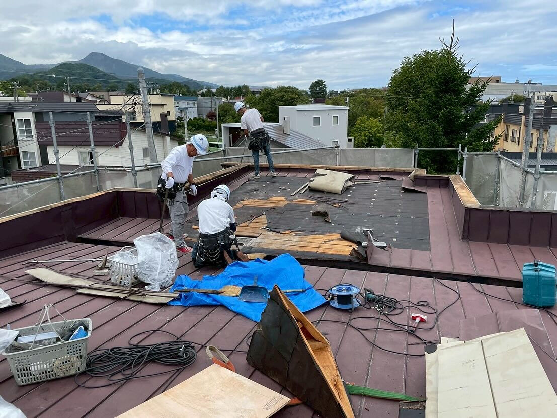 🏠✨ 雨漏りでお困りの皆様へ！そんな時こそ、我々リフォームの
