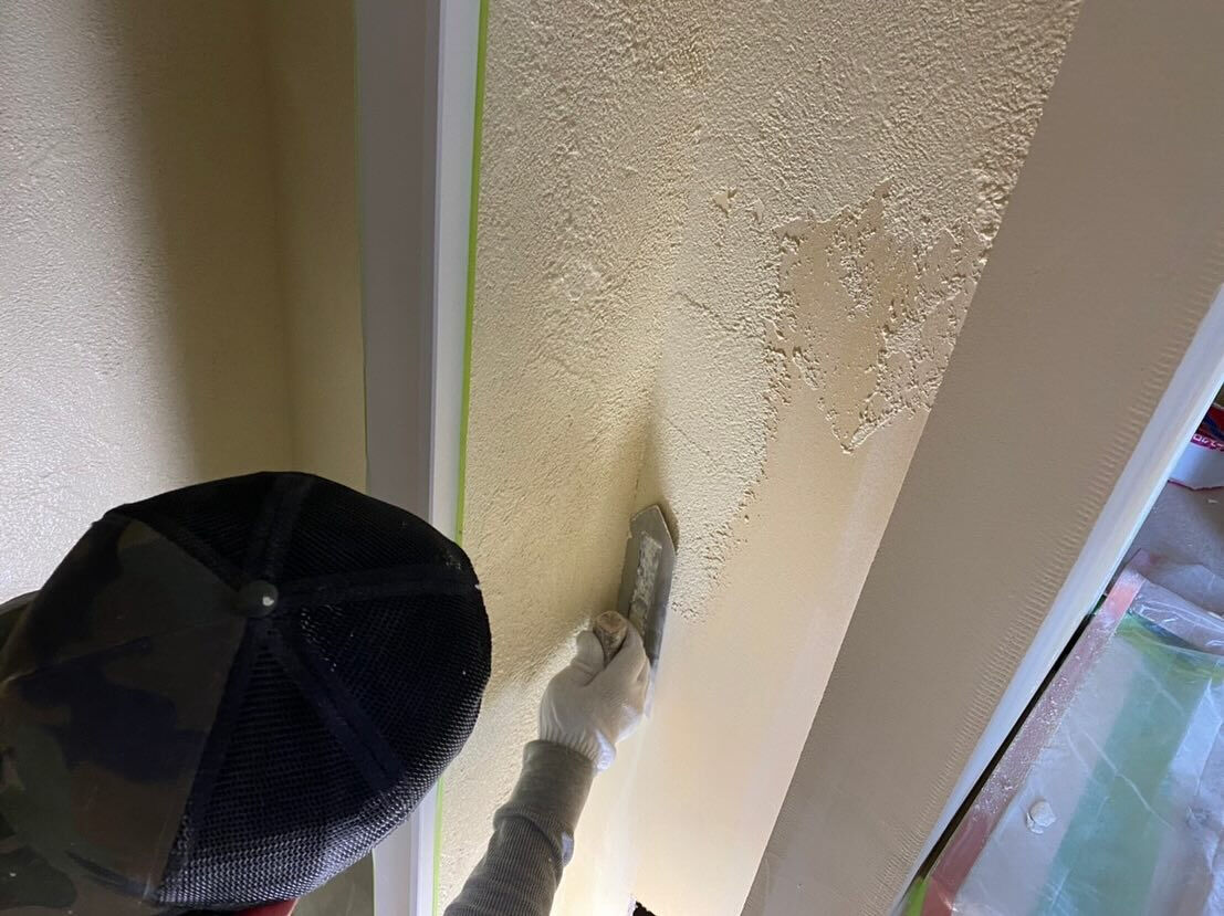 🏡✨ ご紹介します！これは新築工事の内部工事の写真ですが、一